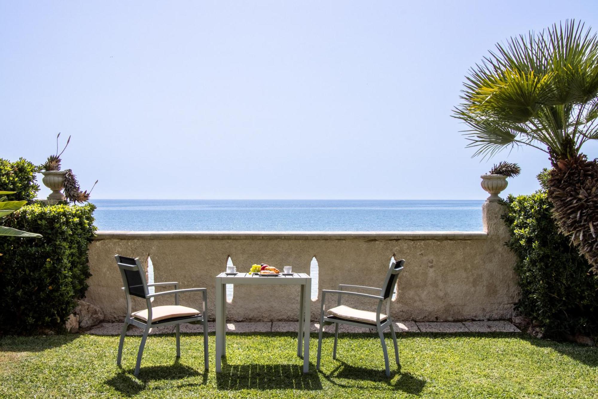 La Terrazza Sul Mare Bed & Breakfast