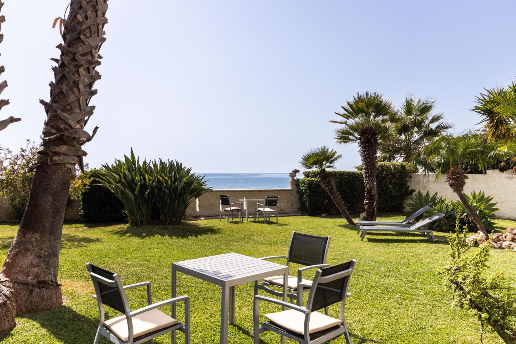 Bed & Breakfast La Terrazza Sul Mare 3*