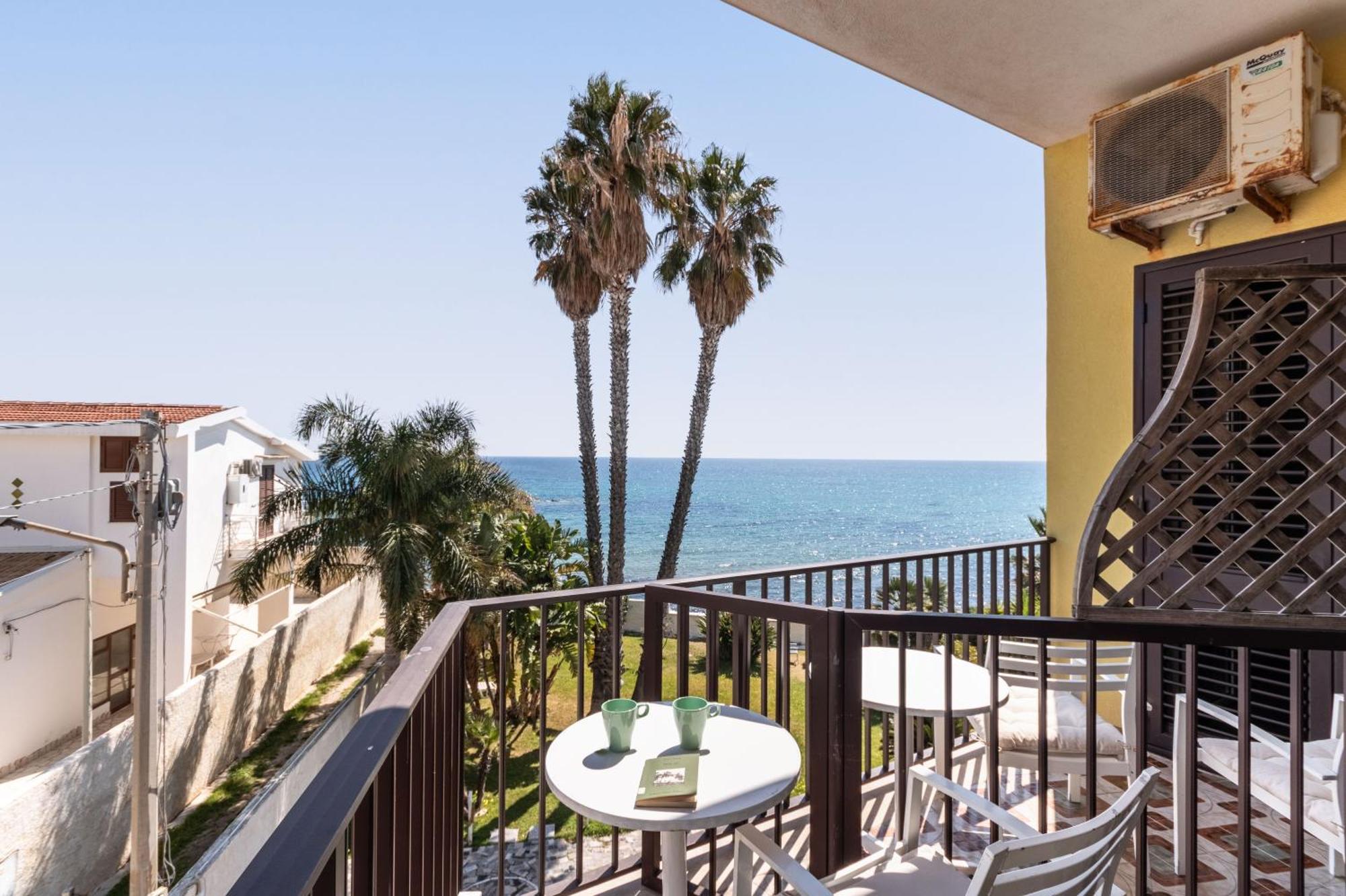 La Terrazza Sul Mare Bed & Breakfast Avola