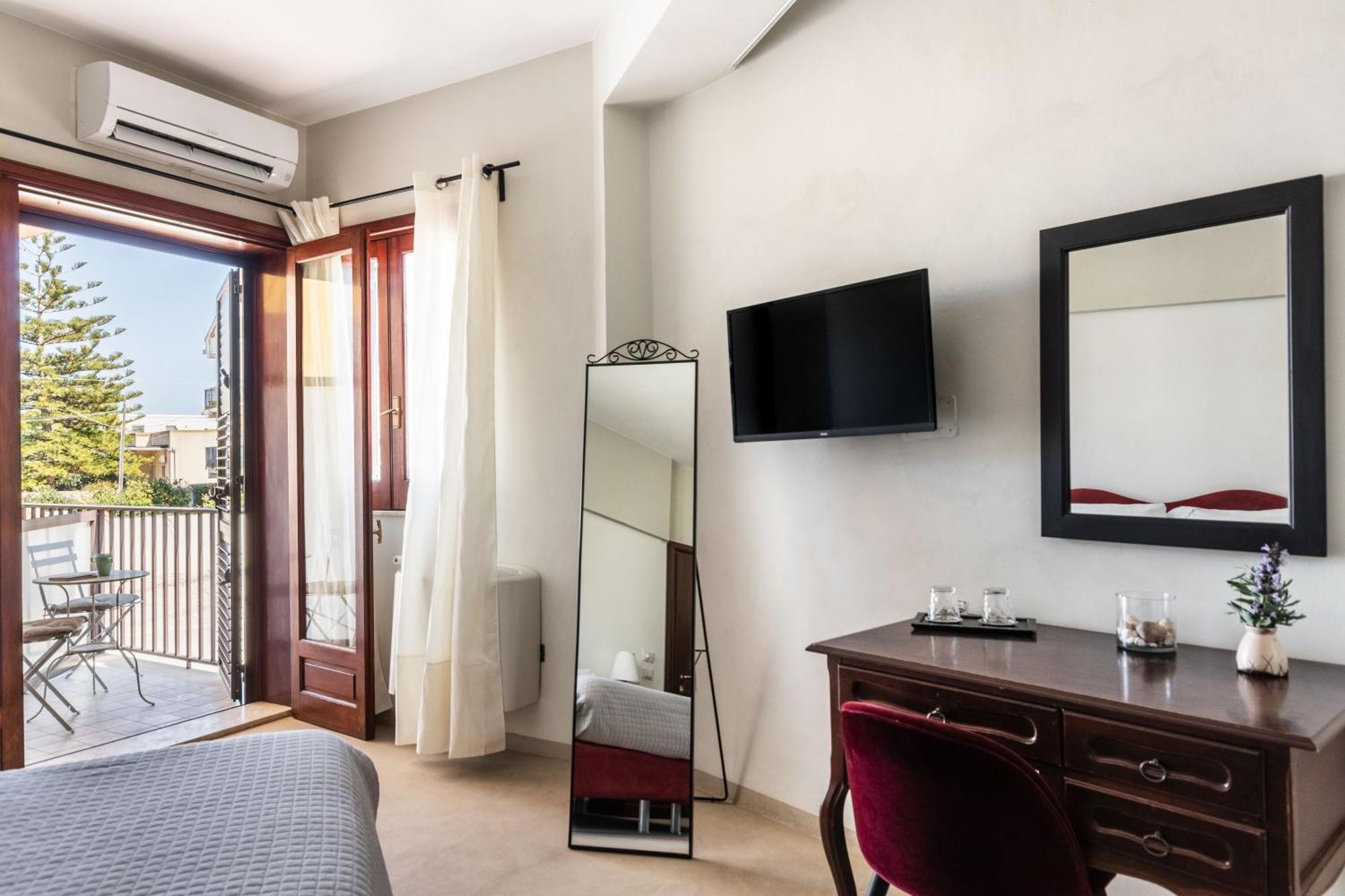 La Terrazza Sul Mare Bed & Breakfast